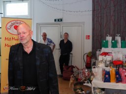 Künstler helfen Kinder - Mit Musik zur Menschlichkeit